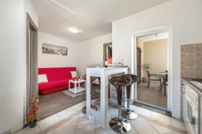 Apartment Lara 1km from sea